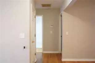 210 Radner Run, Lawrenceville, GA 30043 - Photo 5