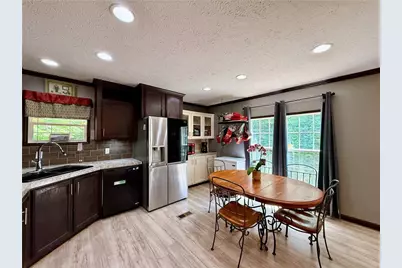 1048 Robin Hood Drive, Murrayville, GA 30564 - Photo 5