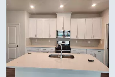 1050 Sunny Lake Drive, Lawrenceville, GA 30043 - Photo 7
