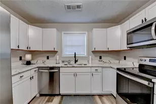 801 Davis St, Monroe, GA 30655 - Photo 11