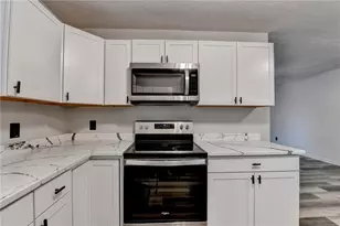 801 Davis St, Monroe, GA 30655 - Photo 13