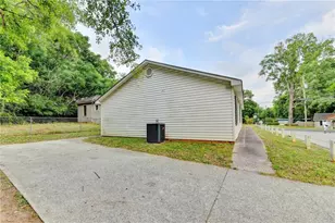 801 Davis St, Monroe, GA 30655 - Photo 33