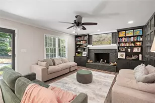 4686 Fountainhead Dr, Stone Mountain, GA 30083 - Photo 3