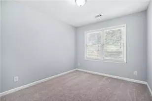 661 N Parkwood Rd, Decatur, GA 30030 - Photo 11