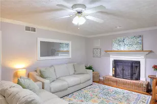 2315 Fisher Dr, Loganville, GA 30052 - Photo 5