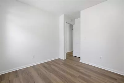 129 Sandalwood Cir, Lawrenceville, GA 30046 - Photo 23