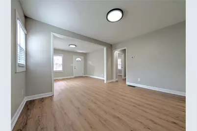 1377 Pine Avenue, Atlanta, GA 30344 - Photo 5