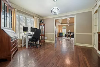 300 Shelli Lane, Roswell, GA 30075 - Photo 15