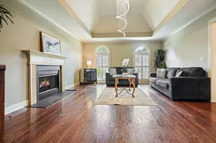 300 Shelli Ln, Roswell, GA 30075 - Photo 9