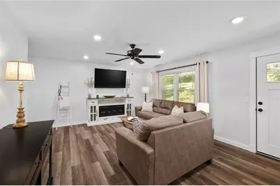 3404 Springdale Forrest Avenue, Gainesville, GA 30506 - Photo 7