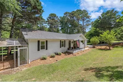 3404 Springdale Forrest Avenue, Gainesville, GA 30506 - Photo 3