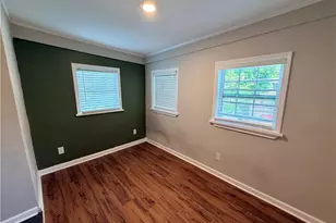 10 Rockmart Dr NW, Atlanta, GA 30314 - Photo 9