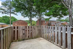 5621 Kingsport Dr NE, Sandy Springs, GA 30342 - Photo 25