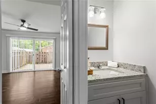 5621 Kingsport Dr NE, Sandy Springs, GA 30342 - Photo 11