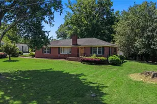 126 Jones St, Summerville, GA 30747 - Photo 3