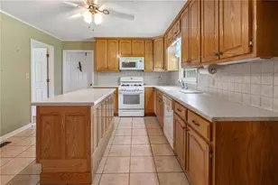 126 Jones St, Summerville, GA 30747 - Photo 13