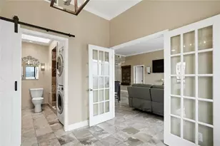 3481 Lakeside Dr NE, Atlanta, GA 30326 - Photo 9