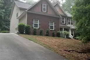 2532 Lois Ct, Loganville, GA 30052 - Photo 1