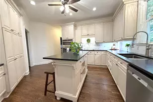 9315 Spinnaker Ln, Gainesville, GA 30506 - Photo 17