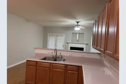 1260 Chinon Point, Lithonia, GA 30058 - Photo 5