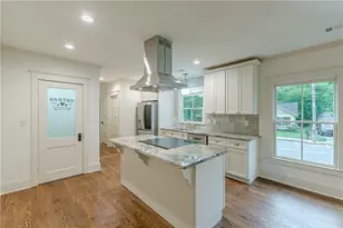 1796 Dorsey Ave, Atlanta, GA 30344 - Photo 13