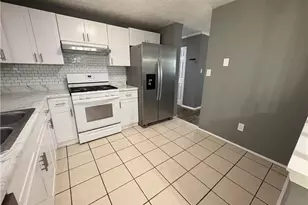 1185 Worthington Hills Dr, Roswell, GA 30076 - Photo 9