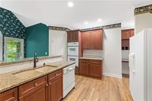 1010 Laurian Park Dr Dr, Roswell, GA 30075 - Photo 7