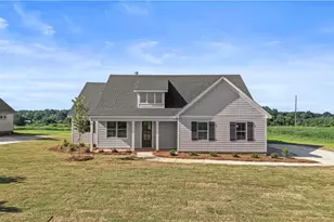 1150 Madison Hills Dr, Madison, GA 30650 - Photo 1