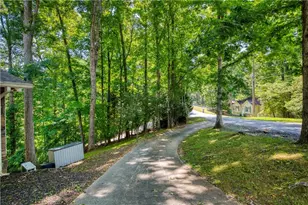 3112 Lake Ranch Dr, Gainesville, GA 30506 - Photo 7