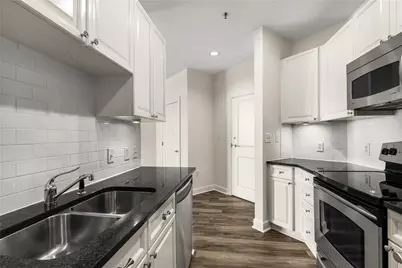 325 E Paces Ferry Road NE #1704, Atlanta, GA 30305 - Photo 17