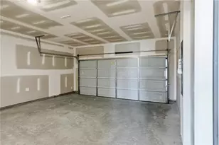 110 Hampton Holw Dr, Jefferson, GA 30549 - Photo 3