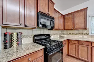 560 Collingsworth Ln, Lawrenceville, GA 30043 - Photo 19