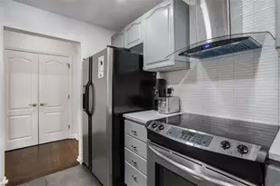 3475 Oak Valley Rd, Atlanta, GA 30326 - Photo 19