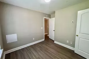 2595 Elliott St, Atlanta, GA 30318 - Photo 17