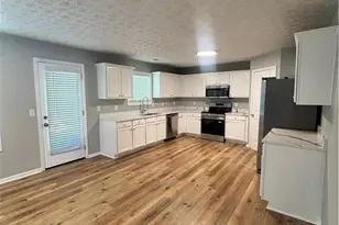 1191 Folkstone Dr, McDonough, GA 30253 - Photo 7