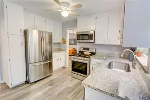 140 Ansley Ct, Roswell, GA 30076 - Photo 9