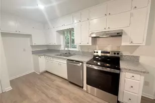 5641 Stone Ct, Stone Mountain, GA 30087 - Photo 11