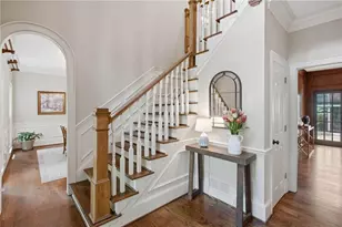 10025 Farmbrook Ln, Johns Creek, GA 30022 - Photo 3