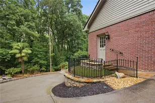 10025 Farmbrook Ln, Johns Creek, GA 30022 - Photo 49
