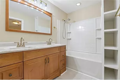 6020 Riveroak Terrace, Atlanta, GA 30349 - Photo 39