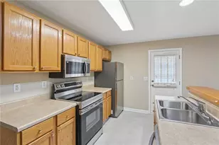 6020 Riveroak Terrace, Atlanta, GA 30349 - Photo 33