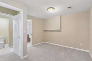 6020 Riveroak Terrace, Atlanta, GA 30349 - Photo 37