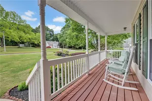 992 Marta Crane Dr, Lawrenceville, GA 30045 - Photo 3