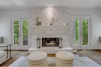 705 Glengary Way NE, Atlanta, GA 30342 - Photo 17
