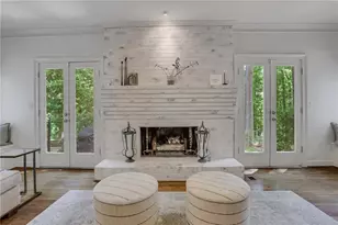 705 Glengary Way NE, Atlanta, GA 30342 - Photo 17