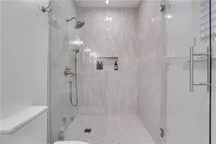 705 Glengary Way NE, Atlanta, GA 30342 - Photo 23