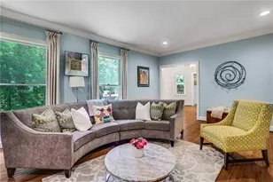 705 Glengary Way NE, Atlanta, GA 30342 - Photo 5
