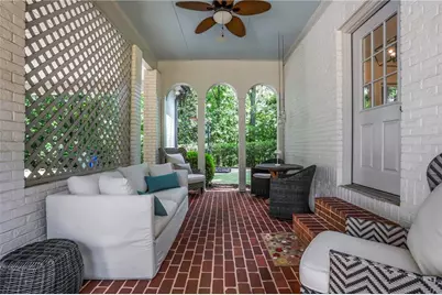 705 Glengary Way NE, Atlanta, GA 30342 - Photo 41