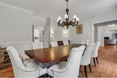 705 Glengary Way NE, Atlanta, GA 30342 - Photo 13