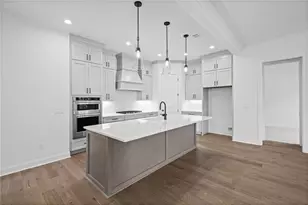 708 Woodlake Ct, Canton, GA 30114 - Photo 9